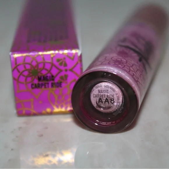 MAC Cosmetics x Disney Aladdin ‘Magic Carpet Ride’ Lipglass Lipgloss - Picture 15 of 16